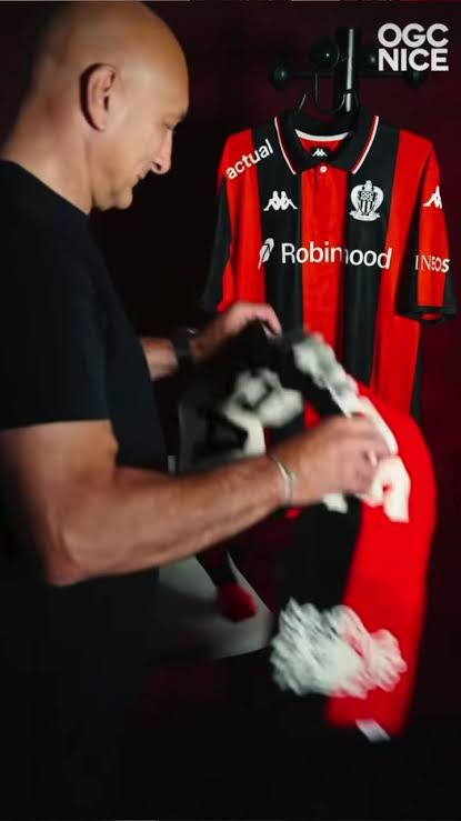 L’OGC Nice prépare une offensive à 35 millions d’euros pour devancer Sunderland dans la course à un attaquant allemand, affichant clairement ses ambitions sur le marché des transferts…